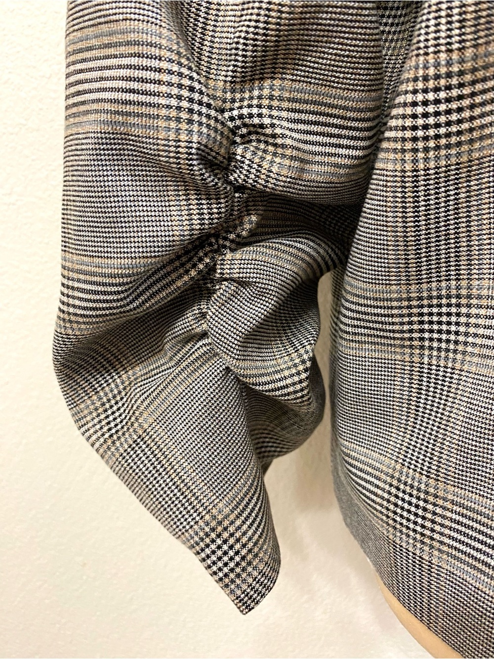 Evereve Astor Plaid Cropped Blazer Large - Picture 7 of 13